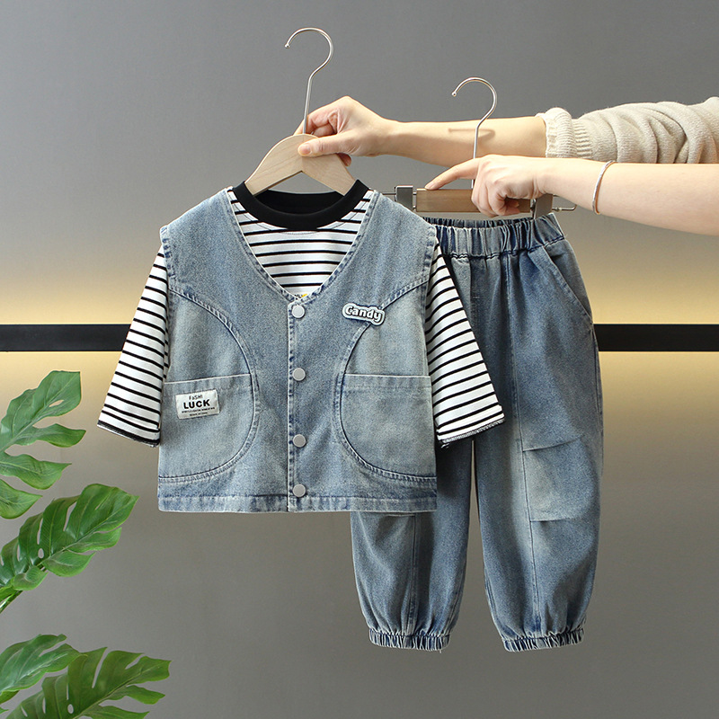 7684 Traje de mezclilla de primavera y otoño para niños Traje de tres piezas de moda de primavera para niños 2025 nueva ropa de bebé
