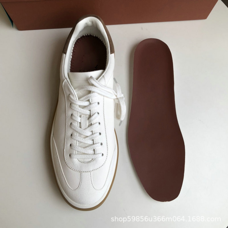 高品質のイタリア製軽量高級本革スポーツとレジャーのドイツのトレーニングシューズ、男性と女性用、カップル用の同じスタイルの白い靴|undefined