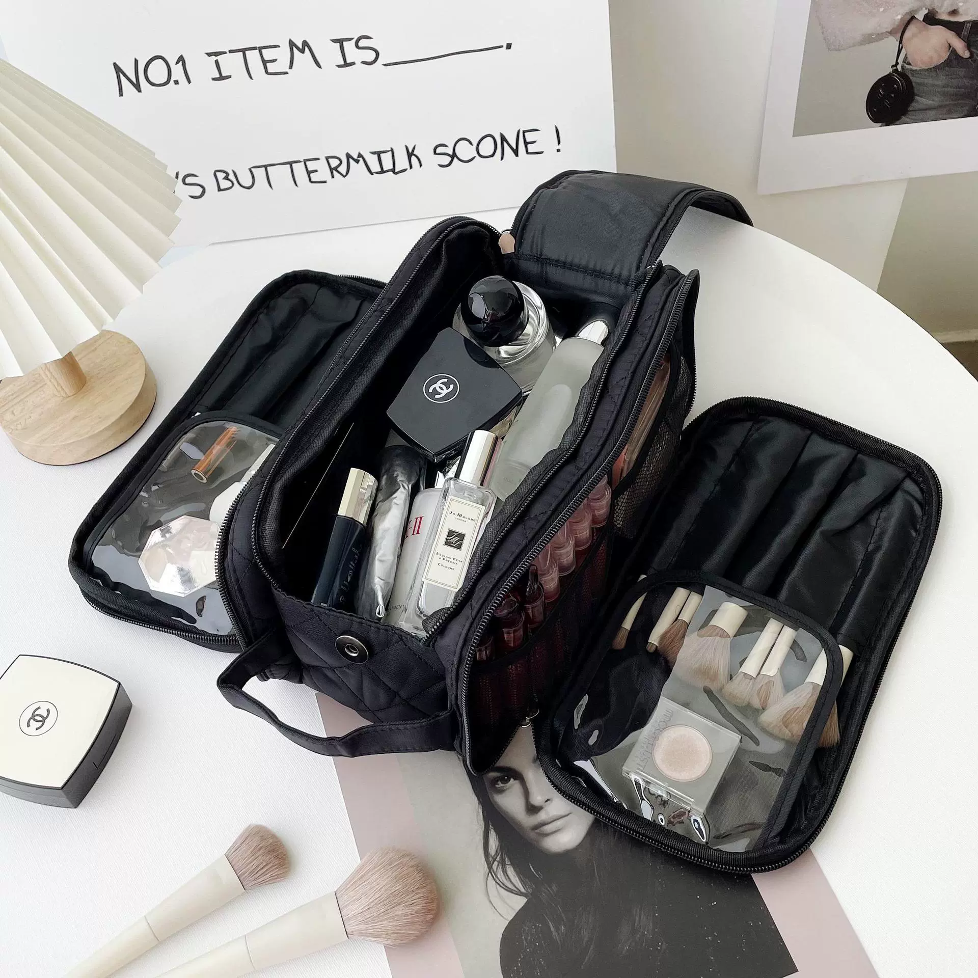 Женская косметичка большой емкости, портативная, новинка 2024 года, дорожная сумка для хранения туалетных принадлежностей, коробка для косметики и средств по уходу за кожей