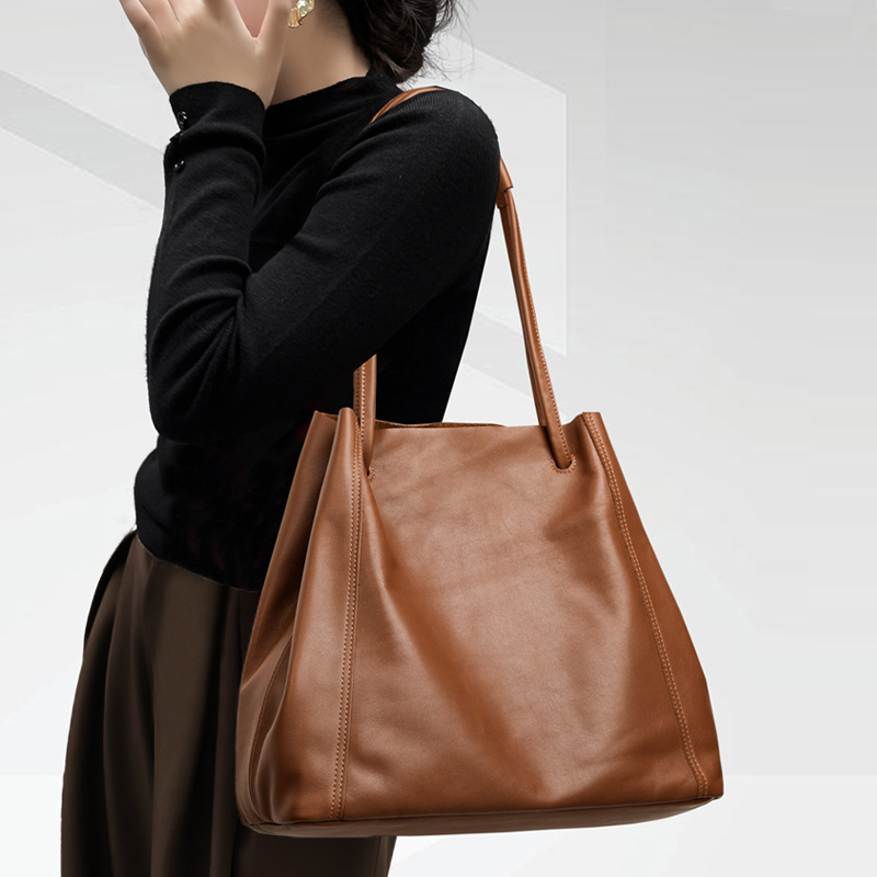 CC猫包包女士2025新款大容量托特包简约真皮单肩包休闲百搭斜跨包