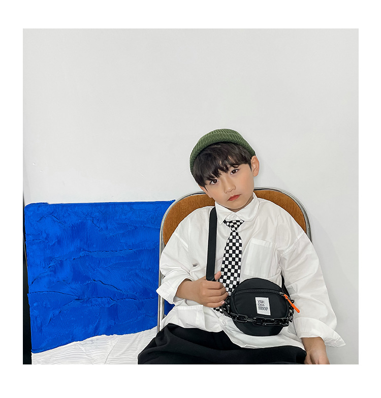 90g Weight Nylon Lining Material Zipper Closure Type Single Shoulder Strap Strap Type Coin Purse Bags Type Casual, Holiday Occasion Nylon Material Letter, Solid Color Pattern All Seasons Season Unisex Gender Streetwear Style Round Shape Mini Size Unisex Mini Nylon Letter Solid Color Streetwear Round Zipper Coin Purse 无