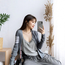 ��ɫᘿ����������_��Ů���2025�����¿�����������L��