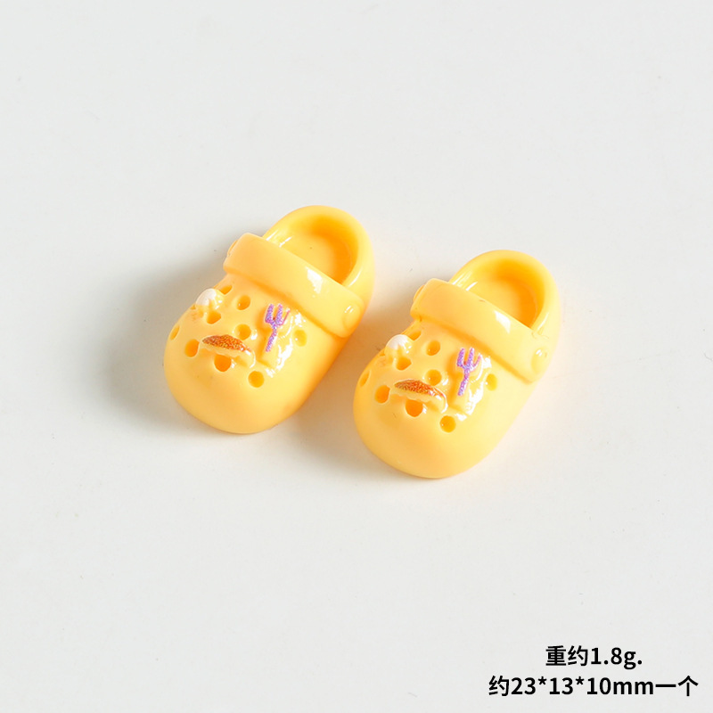 漫画マルチカラースリッパ樹脂アクセサリー diy クリーム接着剤携帯電話ケースヘアピンキーホルダー冷蔵庫マグネット材料卸売|undefined