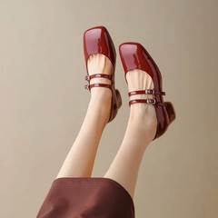 新款~方頭瑪麗珍酒紅色亮光油皮女鞋裡外全皮粗跟扣帶學生皮鞋