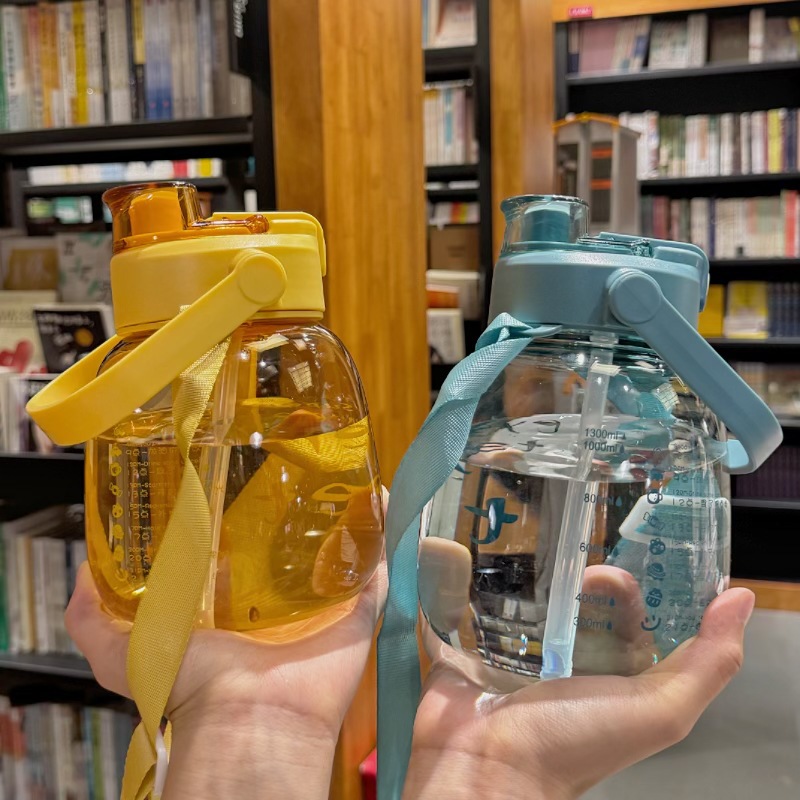 Nuevos productos de verano de gran capacidad de tazas de agua de estómago para niñas de verano de alto valor de visualización de tazas de estómago para estudiantes con paja