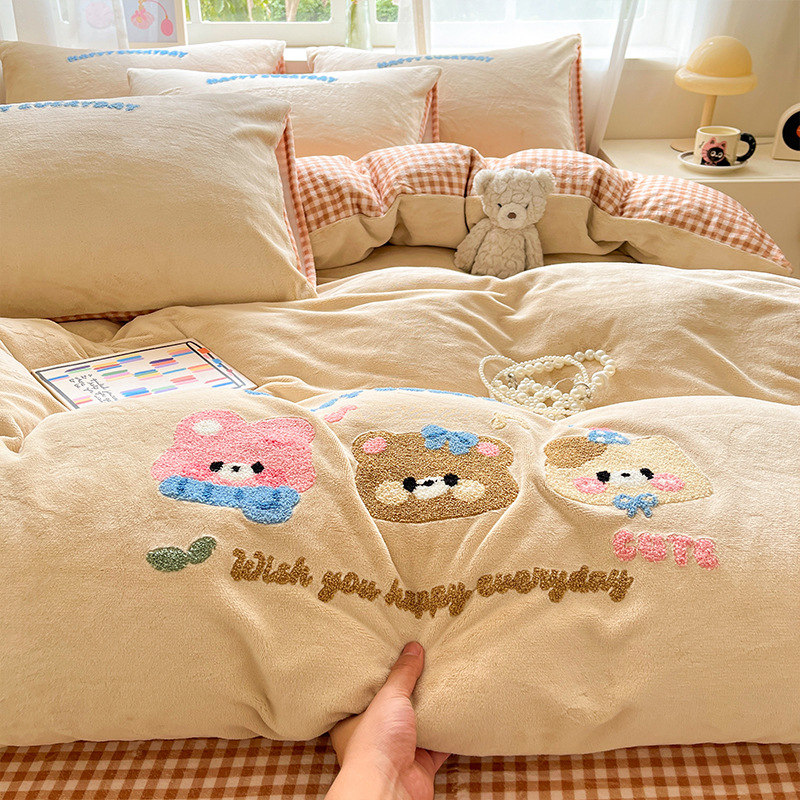 Otoño y invierno engrosado y cálido de leche de lana de cuatro piezas lindo cartón de coral flange edredón sábanas
