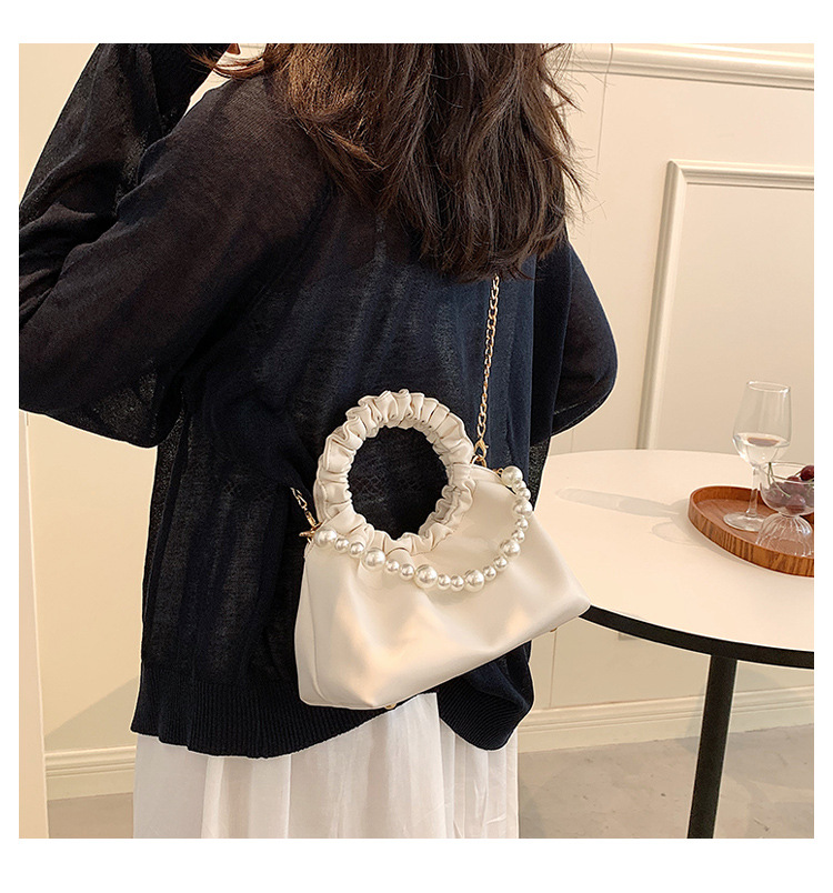 Wholesale Pleated Pearl Chain Solid Color Handbag Nihaojewelry display picture 218
