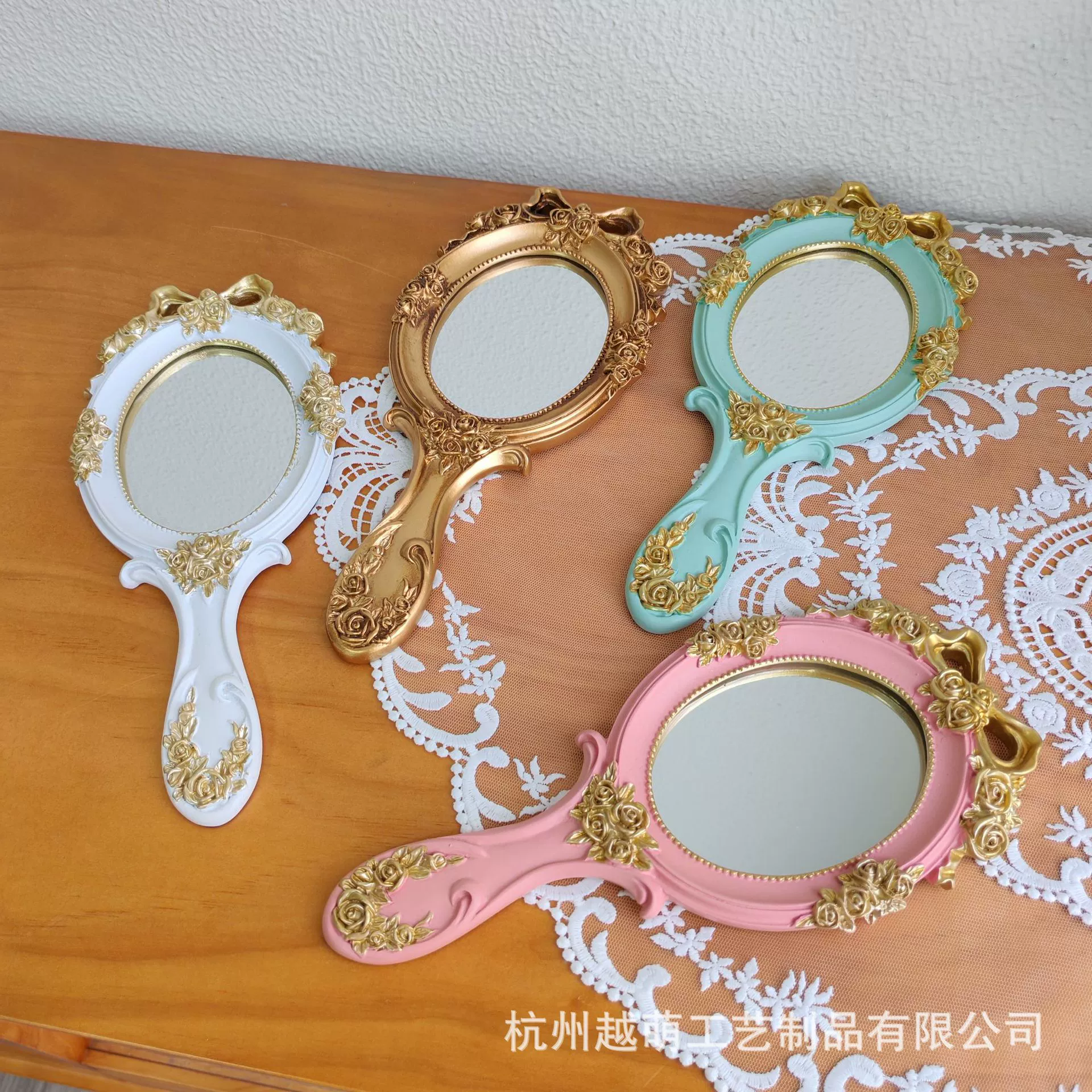 Ретро барокко embossed смоляное маленькое зеркало косметическое зеркало европейское внешнеторговое ручка зеркало подарок для девушки позирование зеркало
