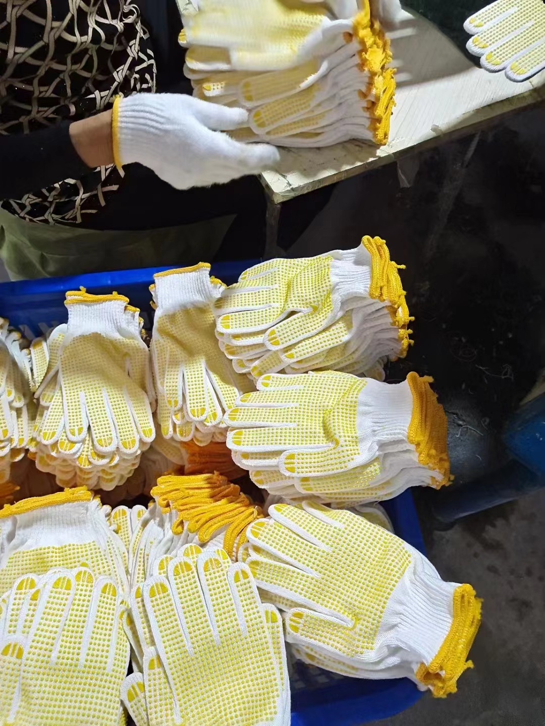 Guantes de trabajo de algodón con puntos de goma, resistentes y antideslizantes