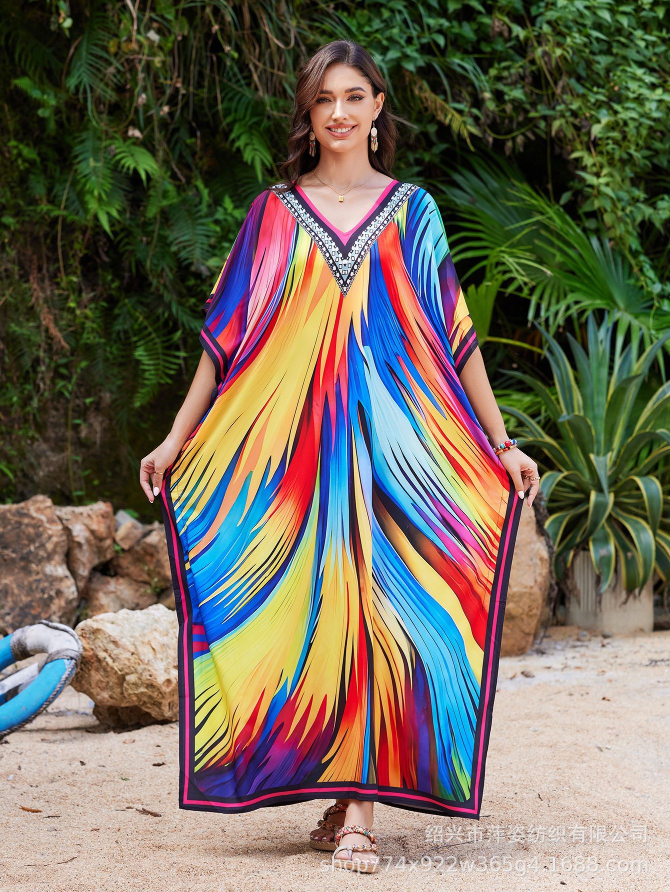 2025 nueva camisa de playa europea y americana impresa ropa suelta vacaciones bikini camisa protector solar camisa de baño 5016