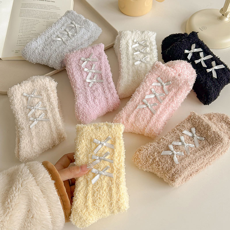 Uudet talviset korallifleecesukat, paksut lämpimät naisten lattiasukat, nukkaamattomat puolisamettisukat, pyyhesukat_voghion.com