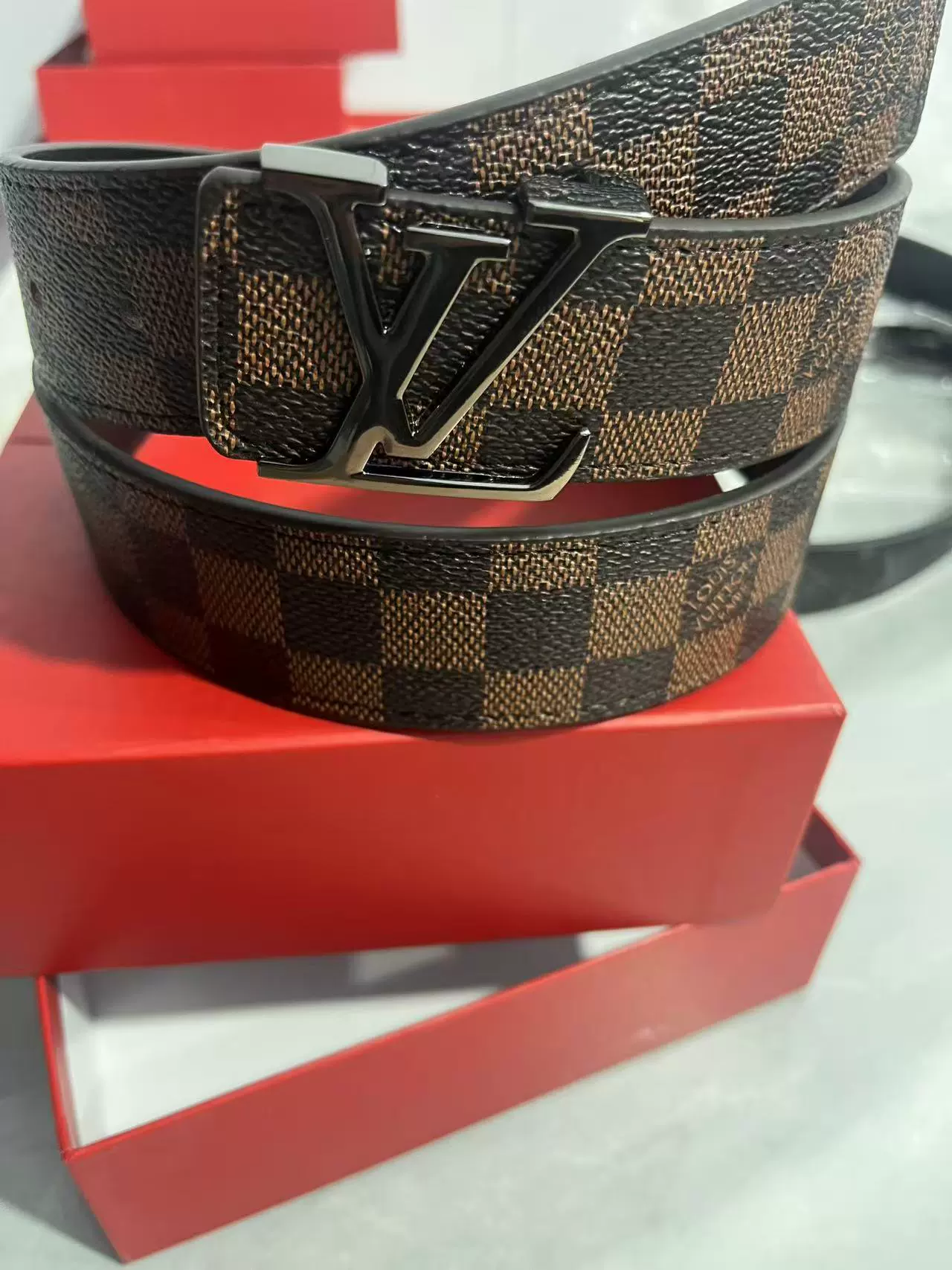 Belt with letters, high-quality style