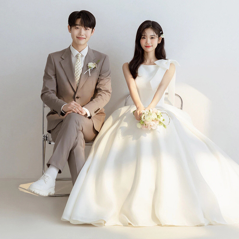 French-Style Light Wedding Dress 2026 New Model Bride Simple Forest Style Super Fairy Floor-Length Wedding Dress White Engagement Dress