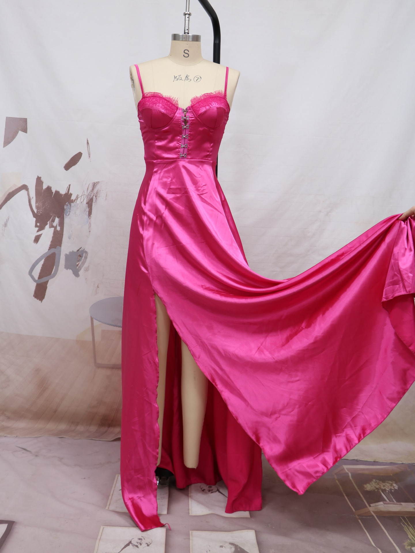 El Comercio exterior europeo y americano nueva ropa de mujer primavera y verano sexy split Correa con pecho algodón banquete vestido de bola vestido de dama de honor