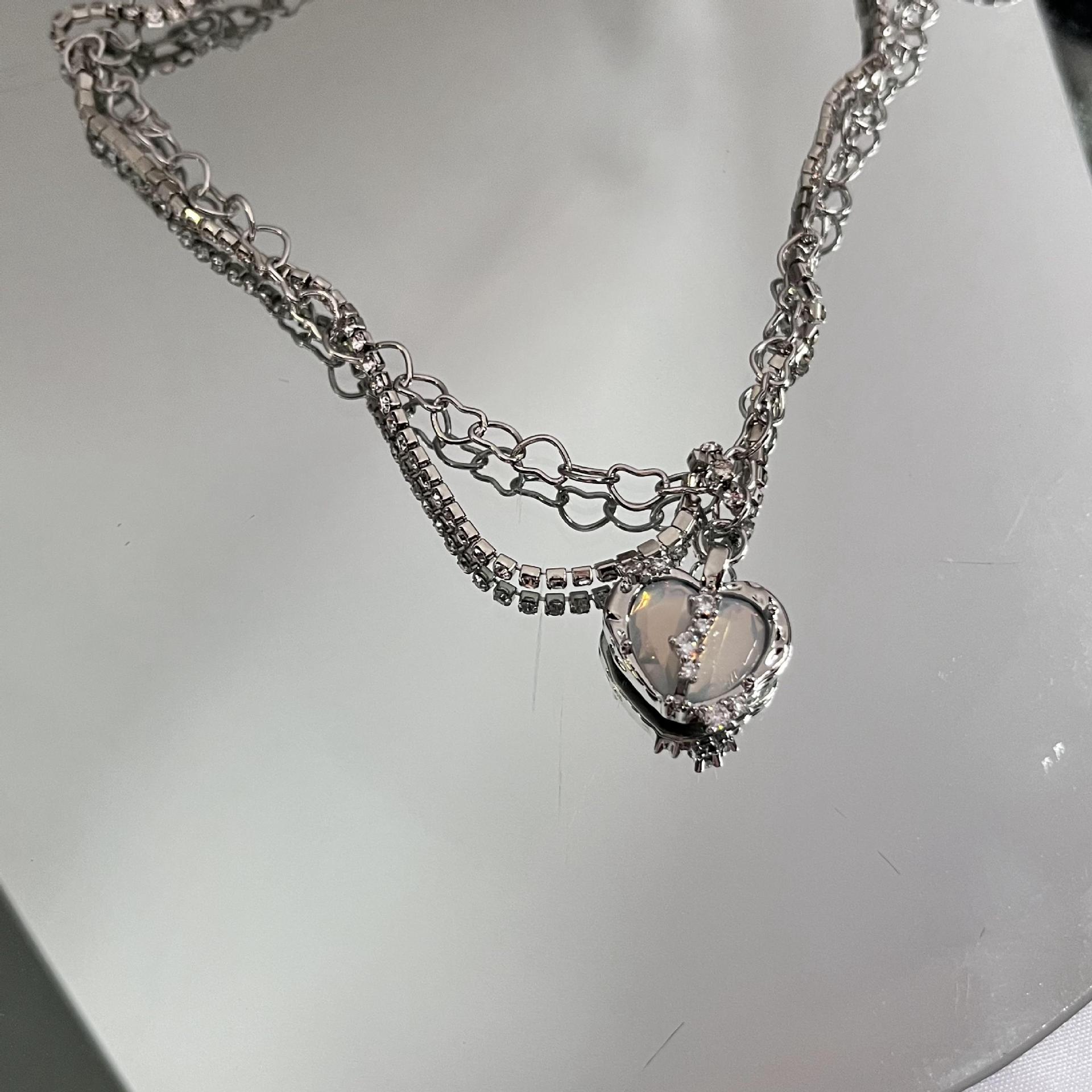 Fashion Multi-layer Clavicle Chain Blue White Crystal Micro-inlaid Zircon Heart Pendant Necklace display picture 5
