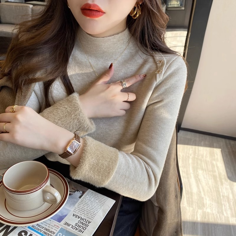 Camisa de fondo de punto de cuello alto para mujer con suéter de terciopelo de una pieza de estilo occidental Otoño e Invierno 2023 nuevo top de alta calidad