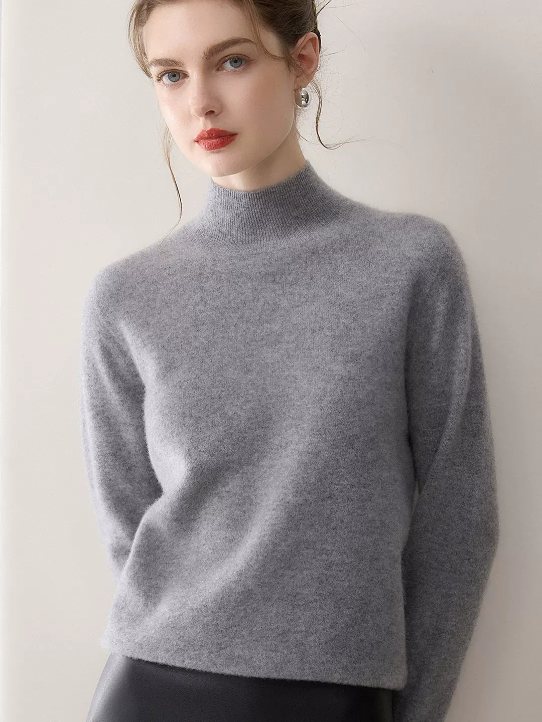 康赛妮~十二针一线净面半高领山羊绒衫女宽松显瘦毛衣打底上衣