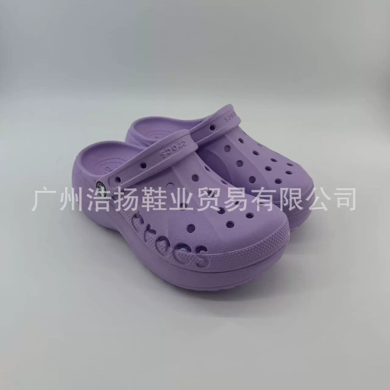 Кросс Облако Лето новые тапочки Crocs с толстой подошвой, повседневная пляжная обувь открытого типа баотоу тапочки 208186