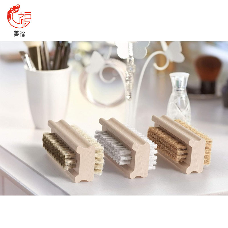 Non-slip wooden double-sided finger nail brush.Nail brush…