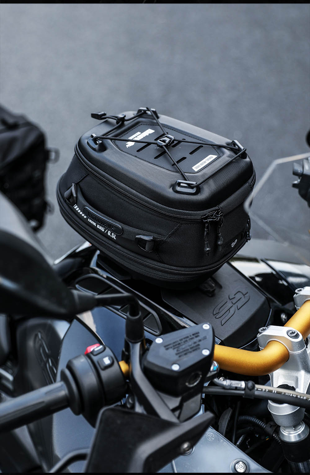 Rhinowalk Motorcycle Fuel Tank Bag Magnetic Quick Release Anti-Theft Adjustable Front and Rear Motorcycle Rider Bag