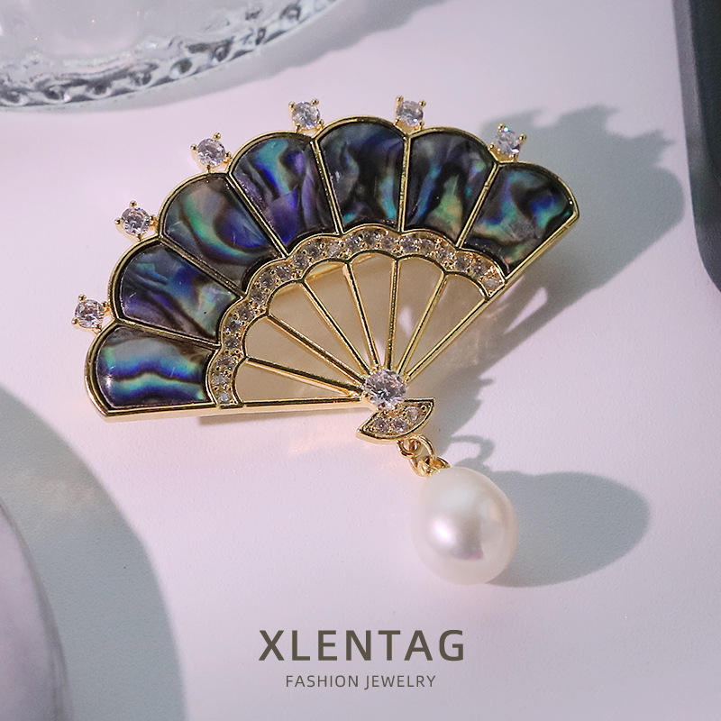Abulón original en forma de ventilador zircon perla natural broche de alta calidad decoración flor de pecho elegante temperamento brazo libre