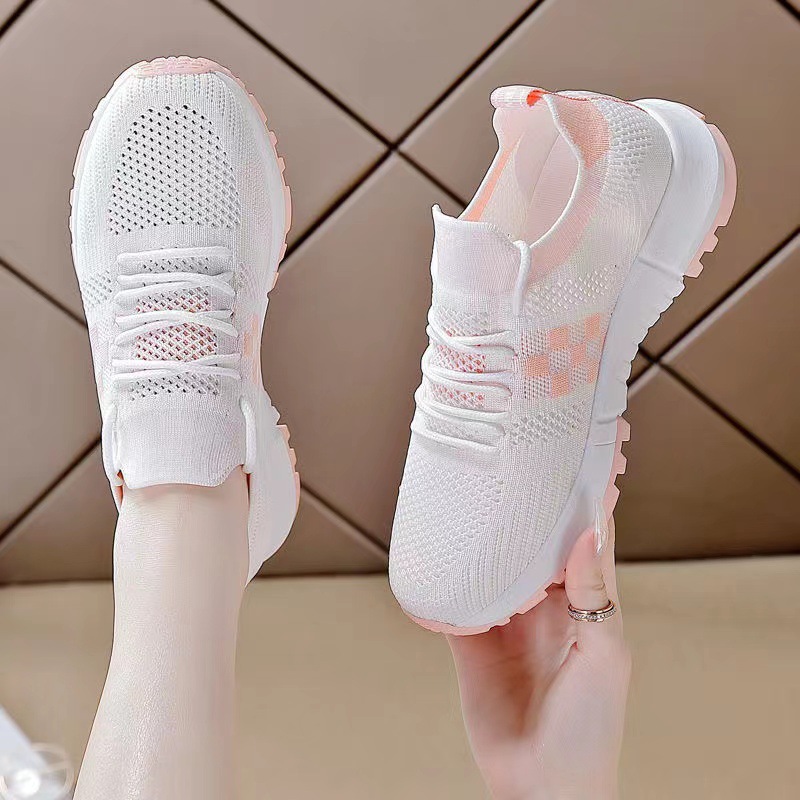 Zapatos de papá transpirables delgados de verano para mujer 2023 nuevos zapatos de coco tejidos voladores de todo fósforo zapatos de malla deportiva para mujer suela suave