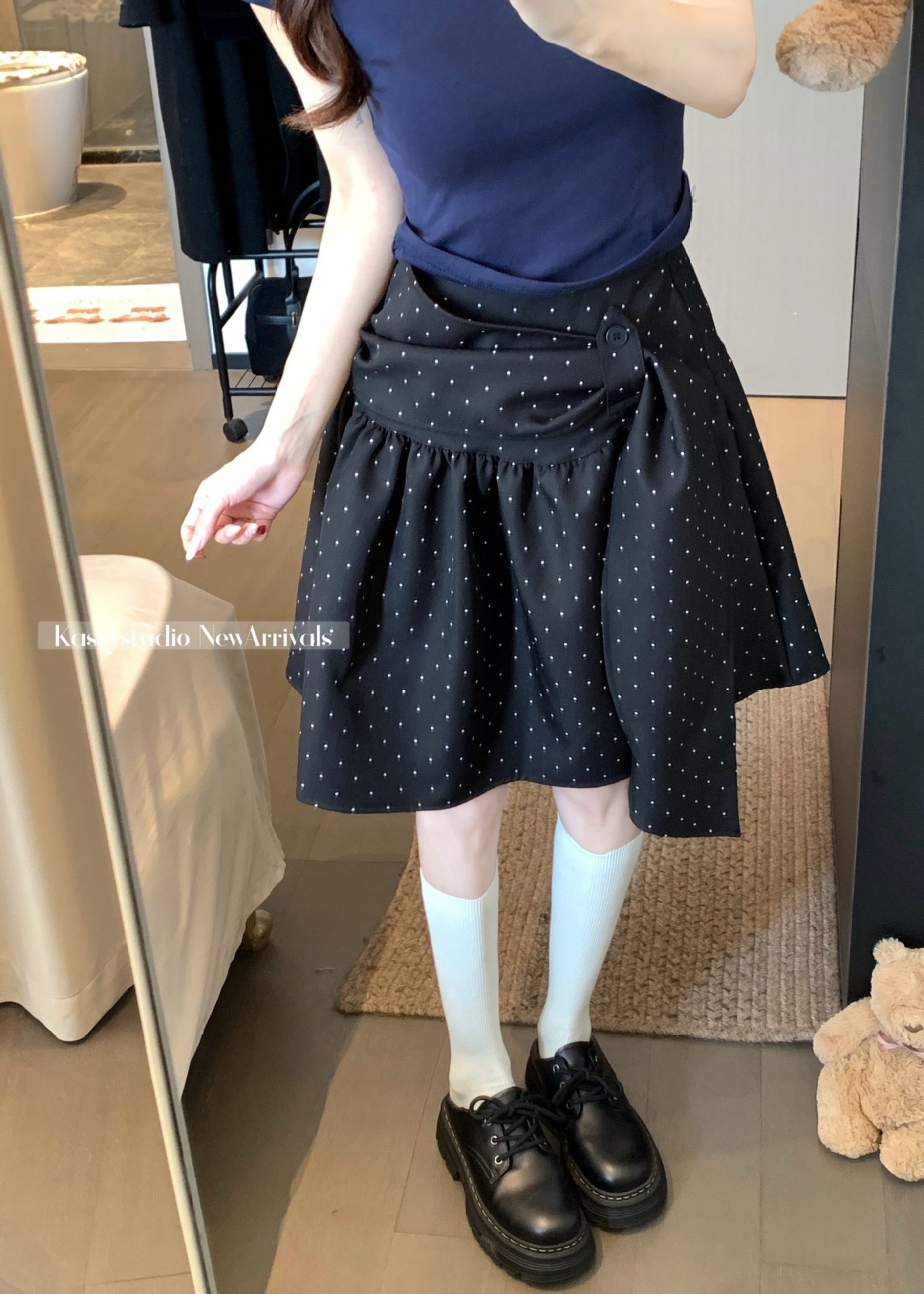 Black wave dot skirt