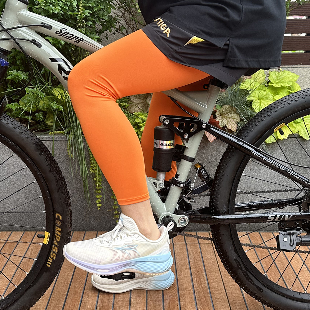 Venta al por mayor de seda de hielo de verano, protección solar, protección UV, protector solar, protector de pierna ajustado para hombres y mujeres, juegos de pierna para correr para deportes al aire libre