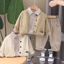 男童春款套装韩版新款洋气宝宝春装婴儿字母标毛衣开衫长袖三件套