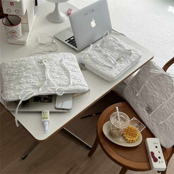 Exported to South Korea New Ins Flower Lace Bow Tablet Bag Notebook Storage Liner Bag Niche