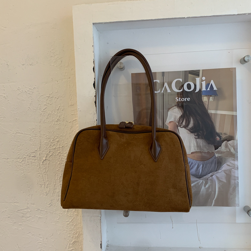 Autumn/Winter Retro Suede Boston Bowling Bag Large Capacity Handbag Shoulder Underarm Bag Baguette Bag For Women High-End Style - Thumbnail 4