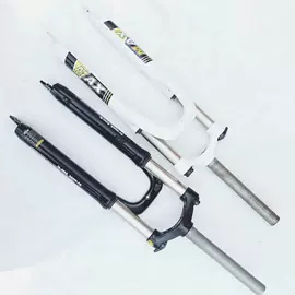 自行车装饰;其他骑行用品;自行车锁