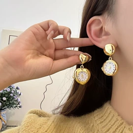 项链;耳环;戒指