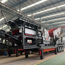 轮胎移动式建筑垃圾破碎机碎石机矿石混凝土粉碎机履带移动破碎车