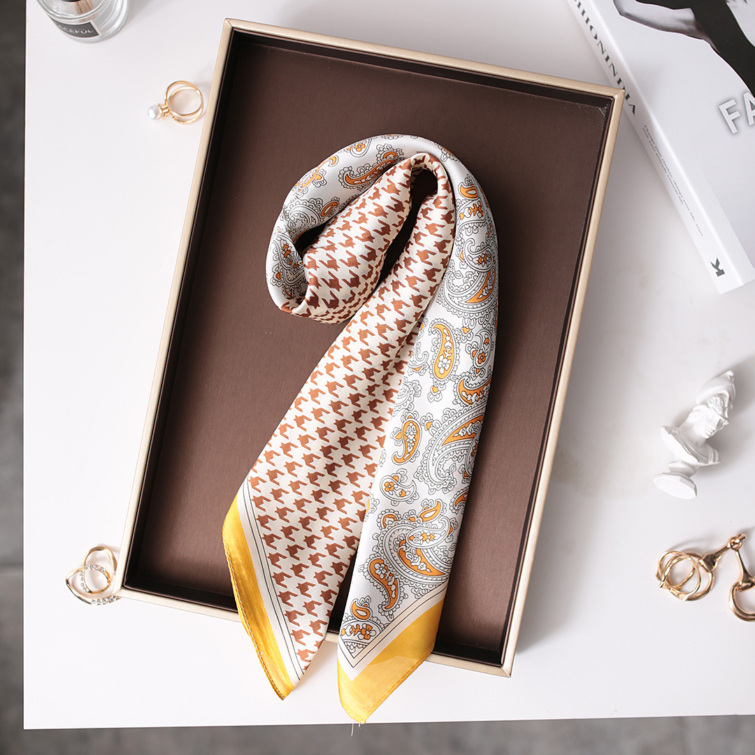 Spring New 70CM Square Versatile Decorative Professional Thin Korean Small Scarf for Women_voghion.com