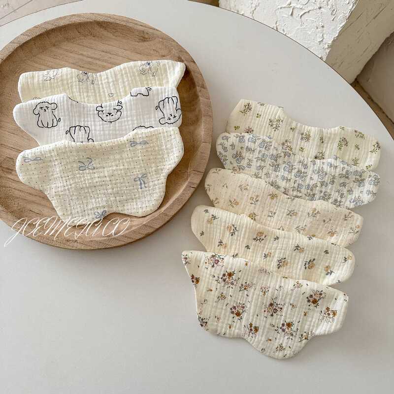 Ins Style Korean Style Bib Baby's Sipe Towel Petal Baby's Gauze Bib Children's Anti-Spitting Rice Bag Spring and Summer Ins Style Korean Style Bib Baby's Sipe Towel Petal Baby's Gauze Bib Children's Anti-Spitting Rice Bag Spring and Summer