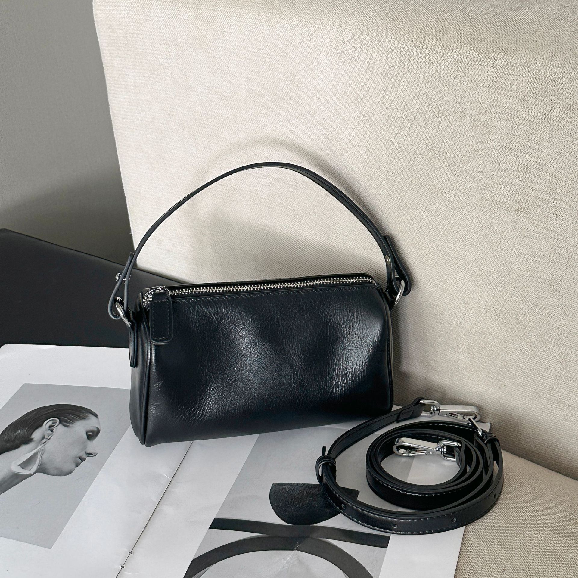Top Grain Cowhide Leather Shoulder Bag For Women, Fashionable Simple Crossbody Soft Leather Coin Purse, Cylinder Phone Bag, Pillow Bag - Thumbnail 8