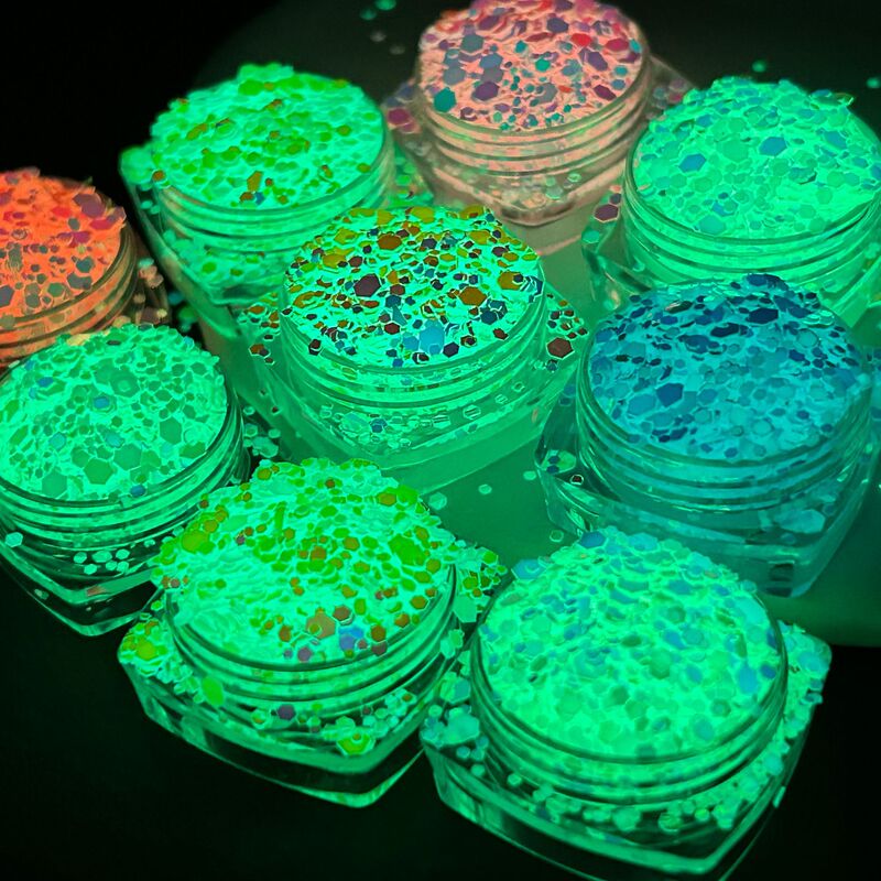 Luminous Sequins Nail Art Jewelry Crafts Christmas Toy Material Accessories Handmade DIY Luminous Glitter Small Sequins Luminous Sequins Nail Art Jewelry Crafts Christmas Toy Material Accessories Handmade DIY Luminous Glitter Small Sequins