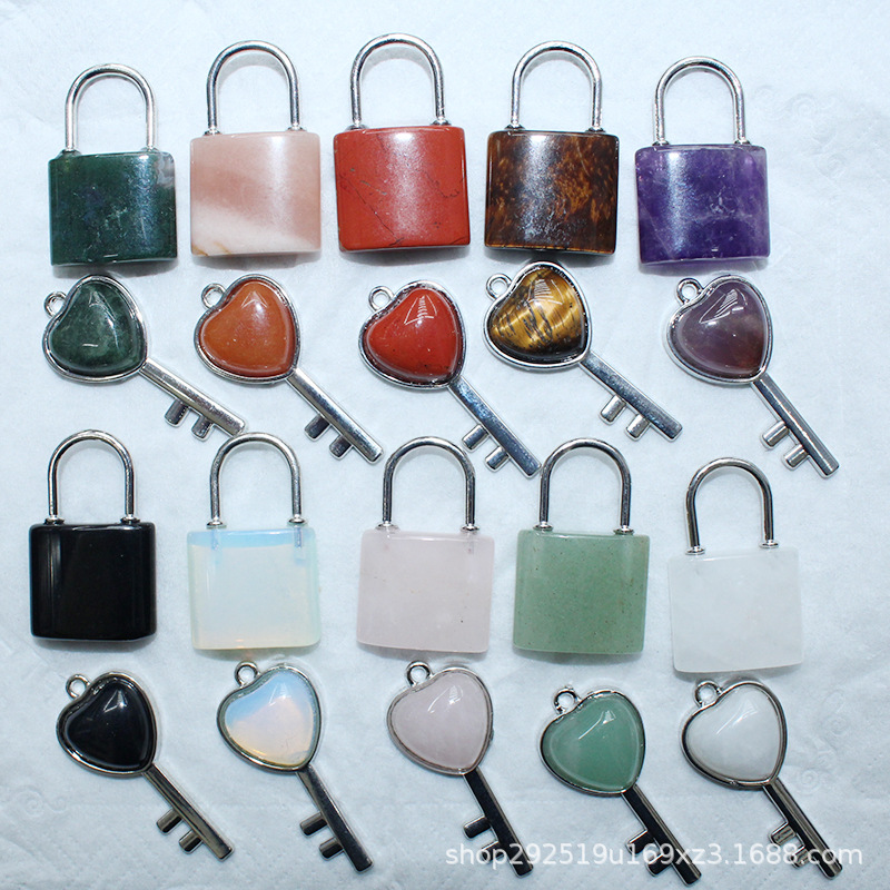跨境天然石水晶爱心钥匙同心锁情侣吊坠套装 玉石爱情锁项链饰品