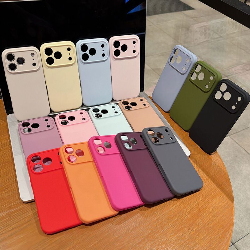 Suitable for Apple 18 Pro Max, this liquid silicone phone case features built-in magnetic adsorption and provides full coverage with precise cutouts for iPhone 16