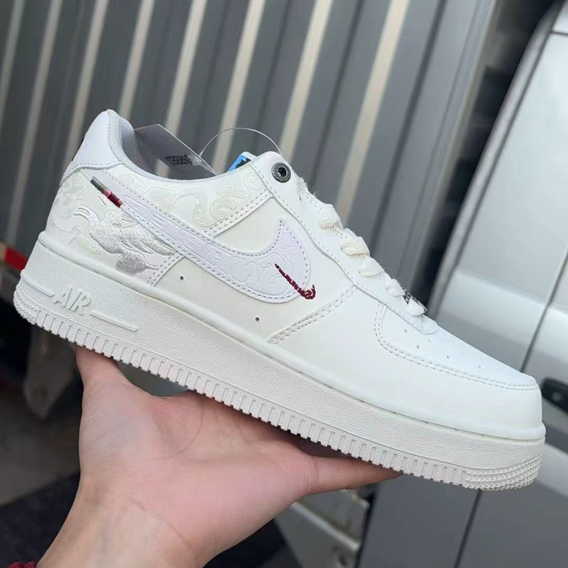 Air Force 1 Af1 Year of the Horse Limited Edition Unisex Shoes Nike Official Horse Flying燕 Autumn/Winter Couple's Versatile Casual Shoes Air Force 1 Af1 Year of the Horse Limited Edition Unisex Shoes Nike Official Horse Flying燕 Autumn/Winter Couple's Versatile Casual Shoes