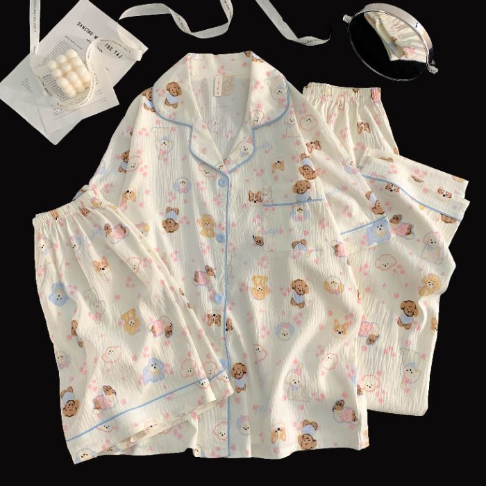 Venta al por mayor transfronteriza de tres piezas nube de algodón solapa cárdigan de dibujos animados pantalones de manga corta pantalones cortos ropa a domicilio traje de pijama de mujer