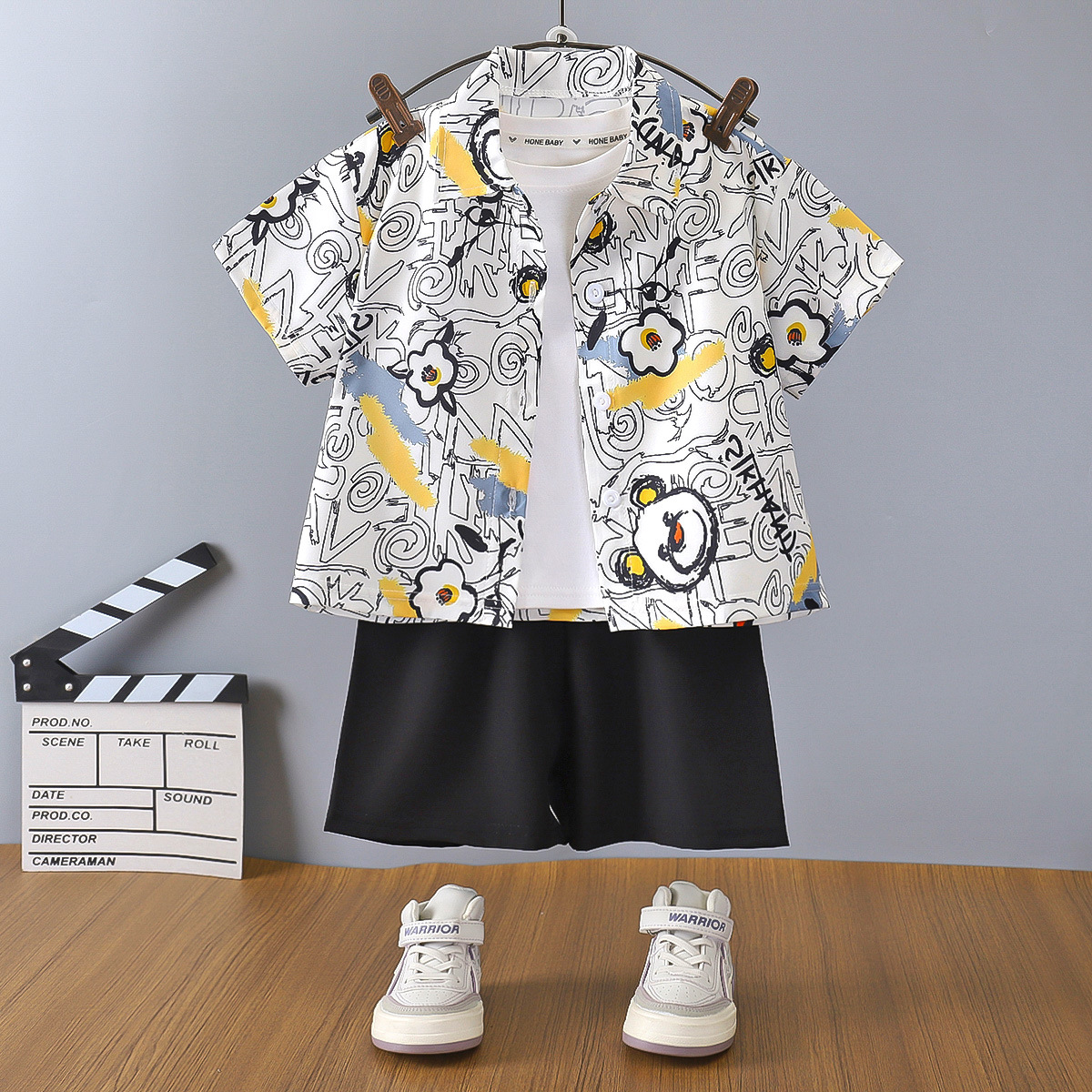 New summer set: shirt and shorts, Hong Kong style, Hawaiian short-sleeved, beach vacation loose casual cool floral shirt