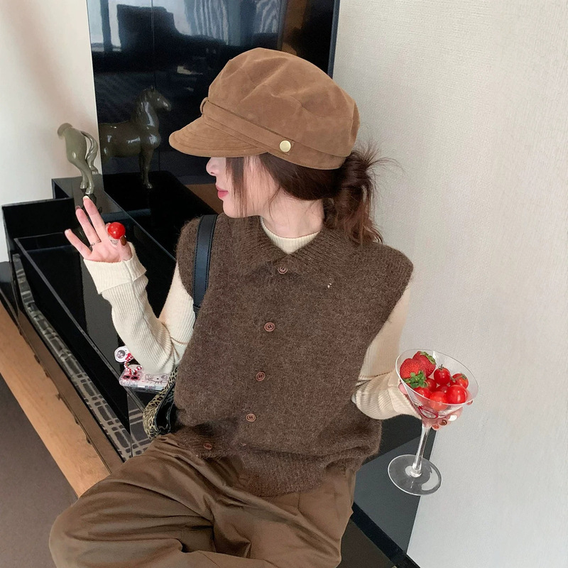 Vest 2026 new style, this year's popular trendy women's outerwear, small sweater vest for spring and autumn, brown, layered knit inner wear Vest 2026 new style, this year's popular trendy women's outerwear, small sweater vest for spring and autumn, brown, layered knit inner wear