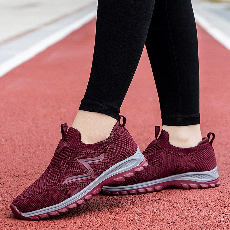 Новый стиль обувь для пожилых людей, летние сетчатые кроссовки, Женская Нескользящая дышащая повседневная обувь, Мужская прогулочная обувь без шнуровки для среднего и пожилого возраста