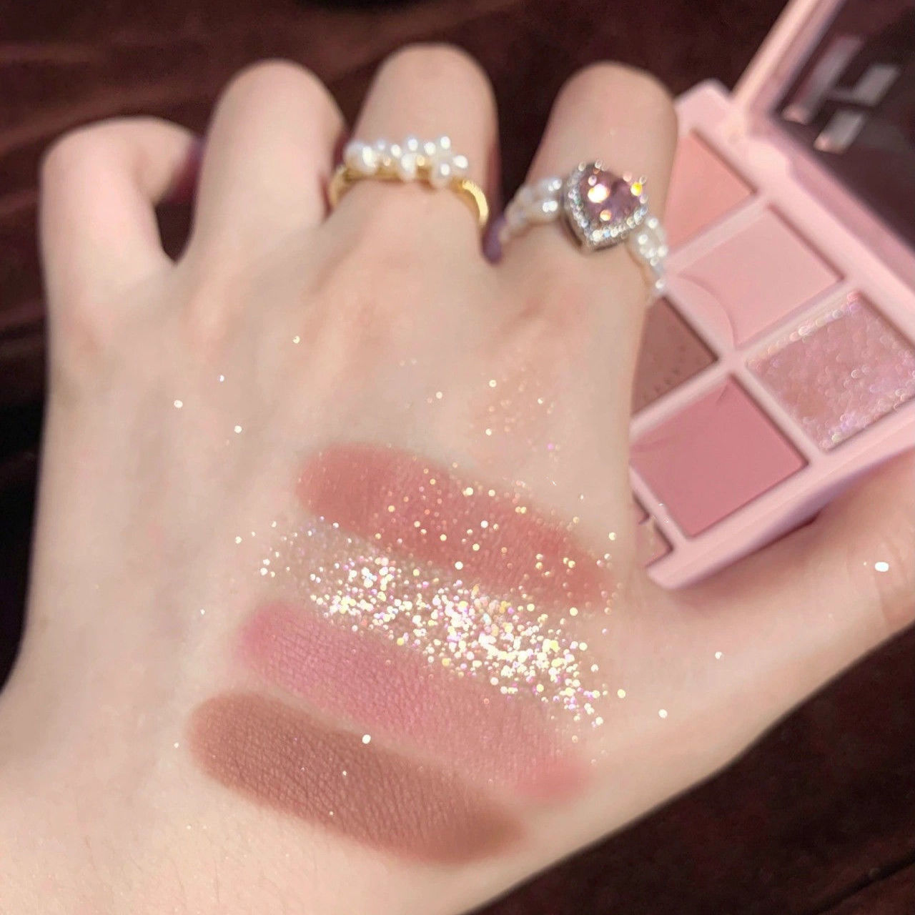 Douyin misma paleta de sombras de ojos de nueve colores Jiugongge mate nacarado té con leche de verano melocotón púrpura color rosa fresco nicho
