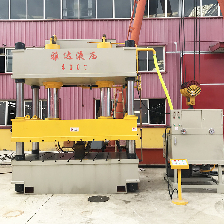 400吨双缸液压机1