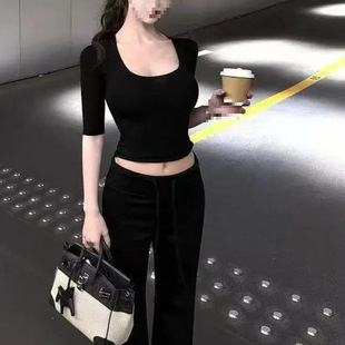 ���ö̿������Ը���ɫϵ����������Ů�ļ�2026�¿�o���@������