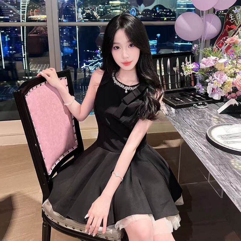 Elegant Little Black Dress for Women, Summer High-End Birthday Party Dress, Slim-Fit Sleeveless Tank Dress
