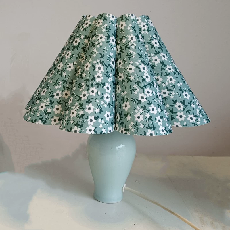 Small lights for bed flower-shaped, night light, Nordic style